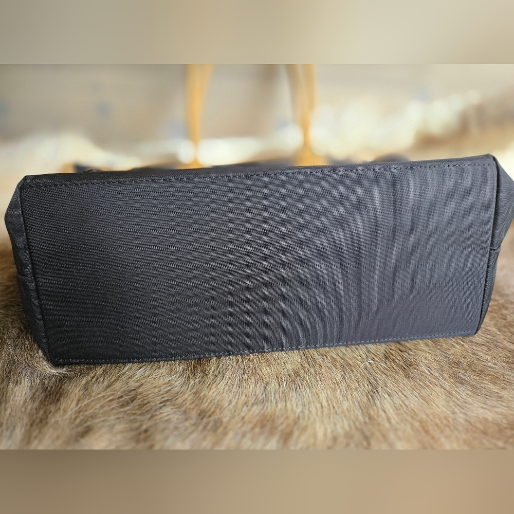 Hartmann Canvas And Leather Zippered Tote - Picture 11 of 11